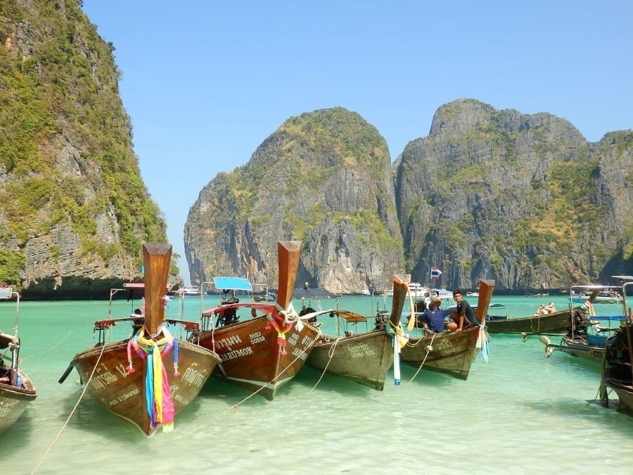 Khám phá vẻ đẹp tại Koh Phi Phi nổi tiếng tại Thái Lan
