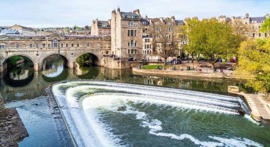 Thành phố Bath nơi có bề dày lịch sử bậc nhất Vương Quốc Anh