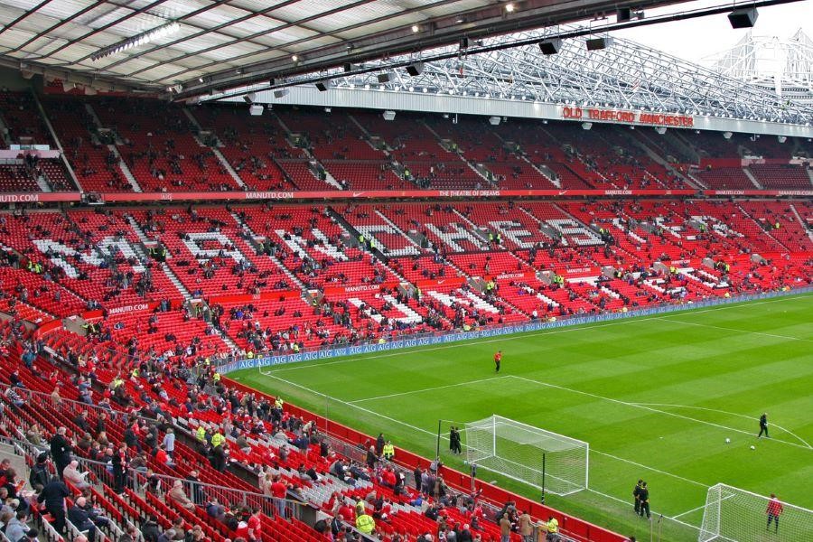 Sân vận động nổi tiếng Old Trafford