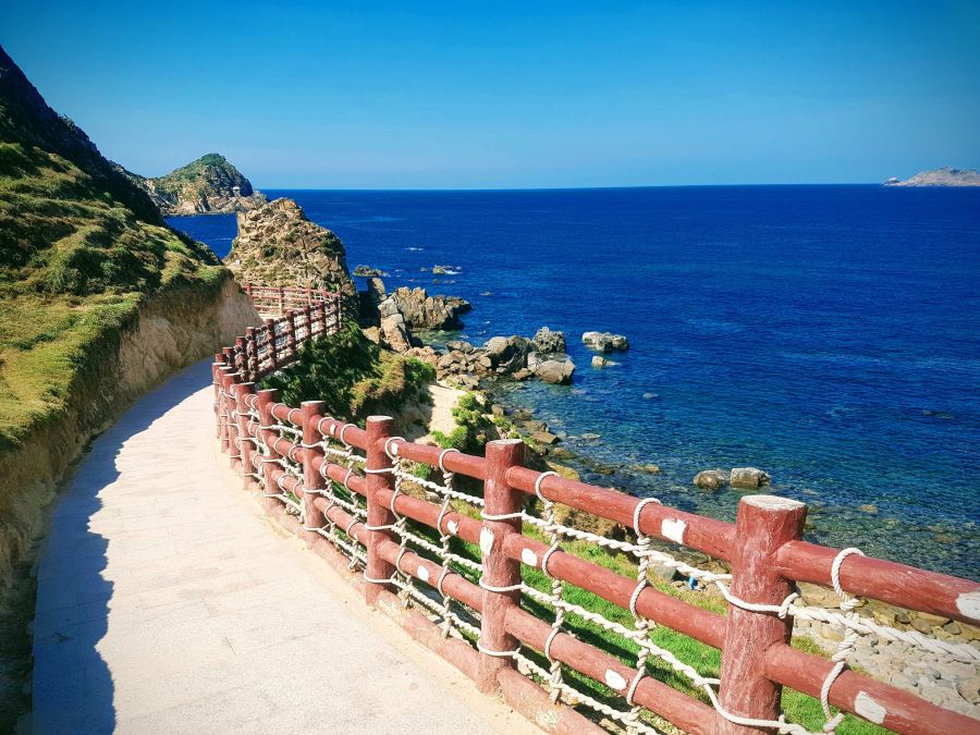 Kỳ Co - Eo Gió mang vẻ hoang sơ và kỳ vĩ do thiên nhiên ban tặng