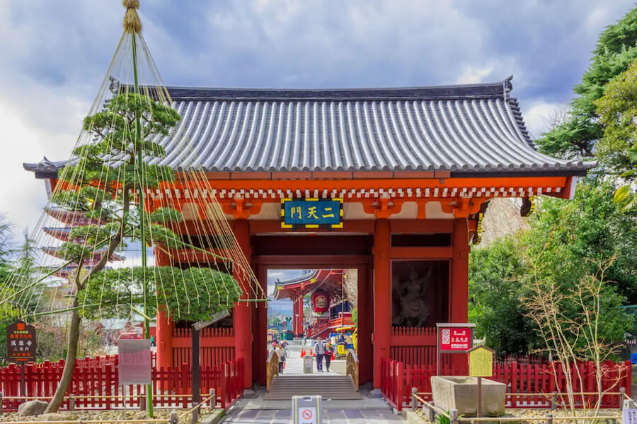 Nitenmon - Một công trình kiến trúc độc đáo tại chùa Sensoji chắc hẳn sẽ khiến bạn bất ngờ trong chuyến du lịch Tokyo này