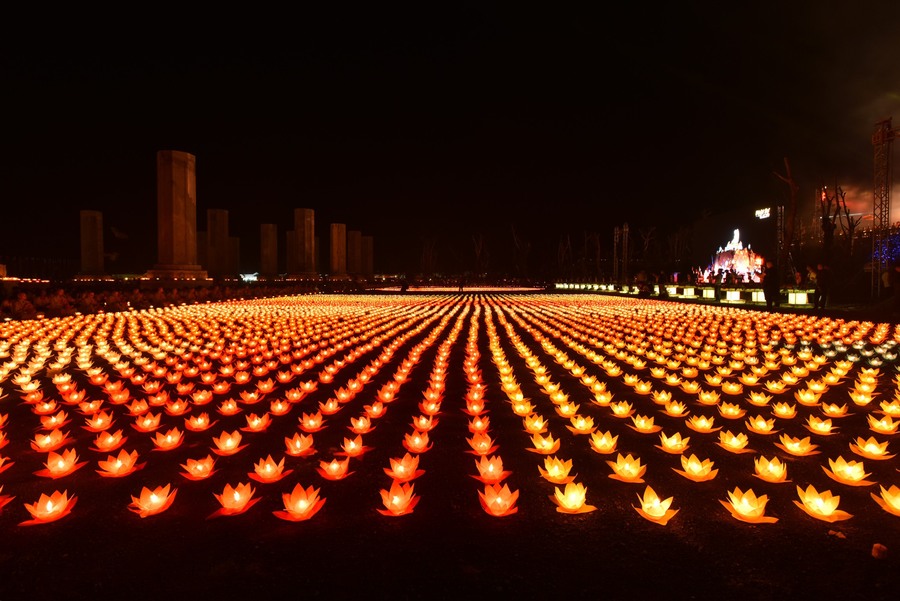 Lễ hội Vesak là một trong những lễ hội quan trọng và tôn giáo nhất của đạo Phật tại Singapore