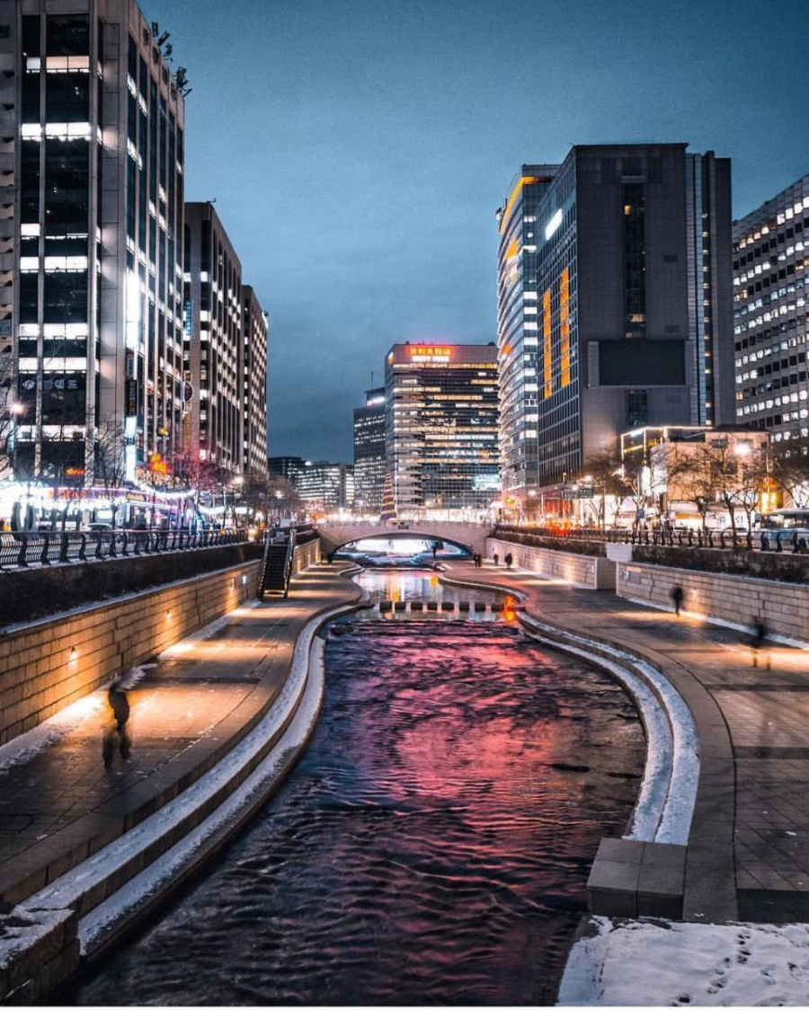 Ogansumun là một trong những điểm nhấn độc đáo và thu hút đông đảo du khách khi đến với suối Cheonggyecheon Seoul