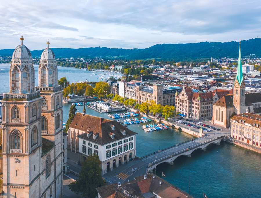 Zurich được mệnh danh là trung tâm kinh tế và văn hóa của Thụy Sĩ