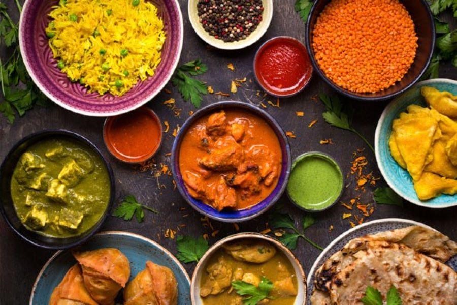 Cà ri là món ăn đặc trưng của ẩm thực Ấn Độ