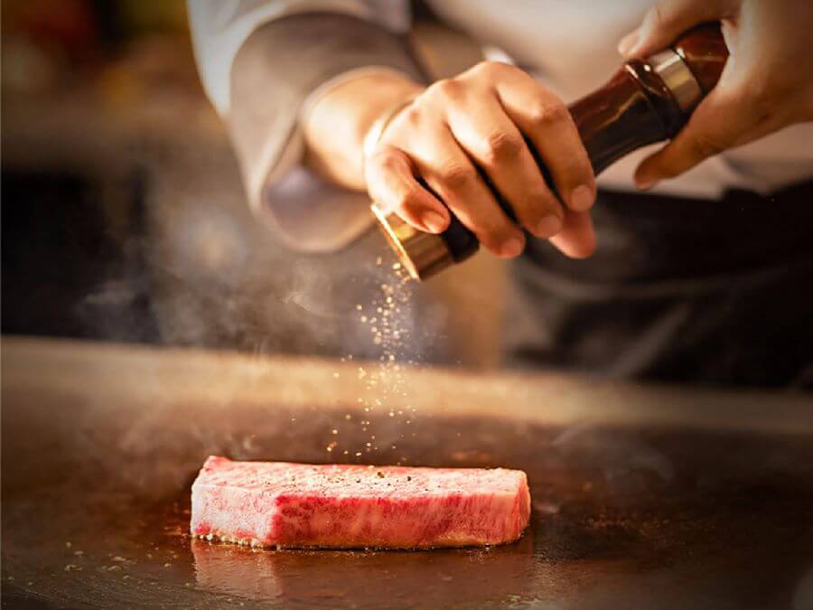 Mỗi món Teppanyaki đều mang đến một trải nghiệm ẩm thực tuyệt vời