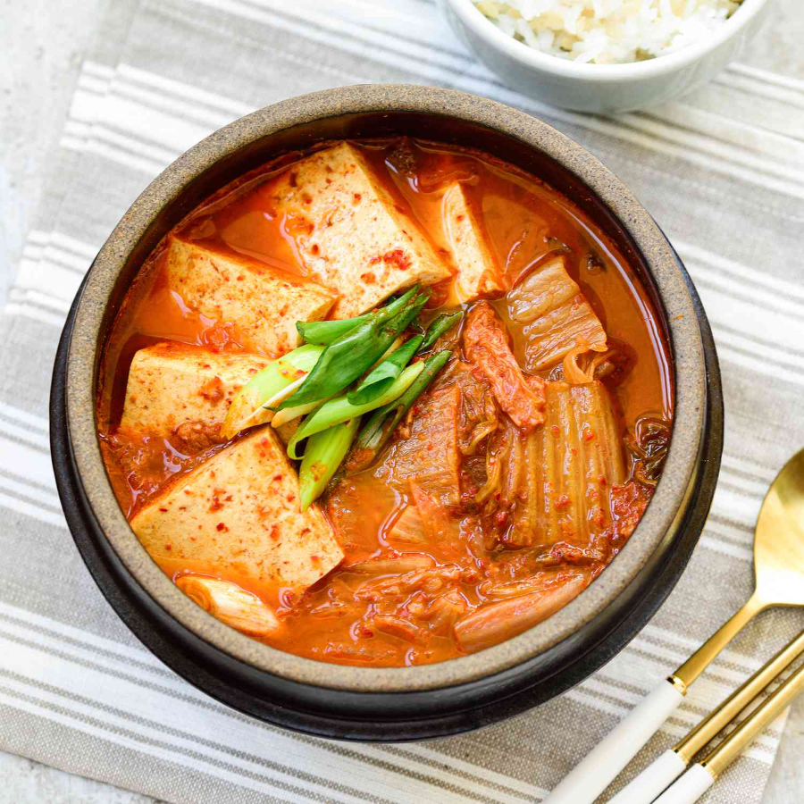 Kimchi jjigae là một món ăn truyền thống của Hàn Quốc