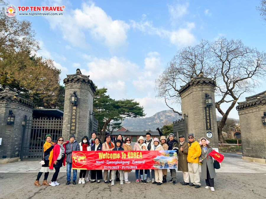 Khám phá xứ Hàn cùng các vị khách nhà Top Ten Travel dịp Tết 2024