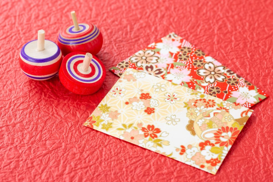 Otoshidama là một trong những phong tục truyền thống được trẻ em Nhật Bản mong chờ nhất vào dịp Tết