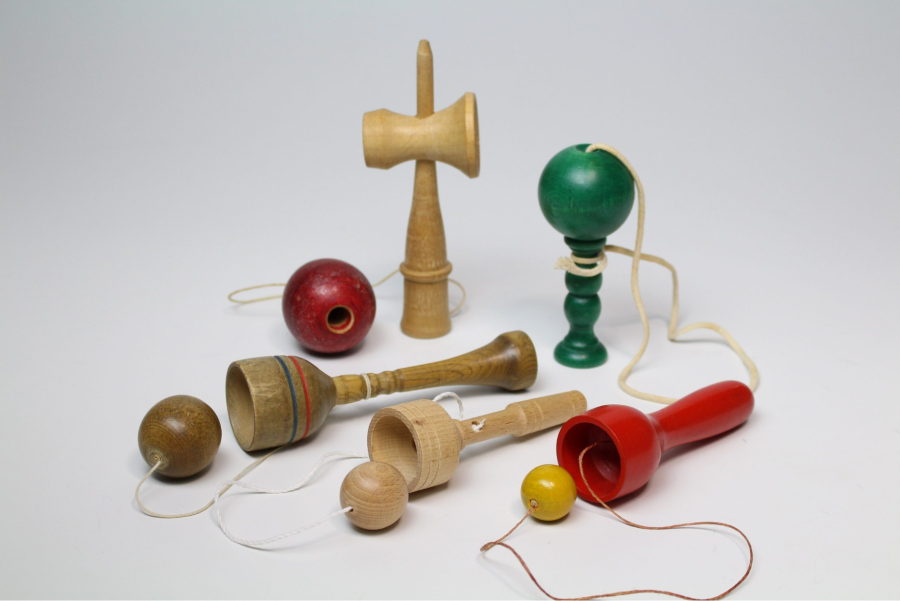 Kendama là trò chơi đòi hỏi sự phối hợp nhịp nhàng giữa mắt và tay