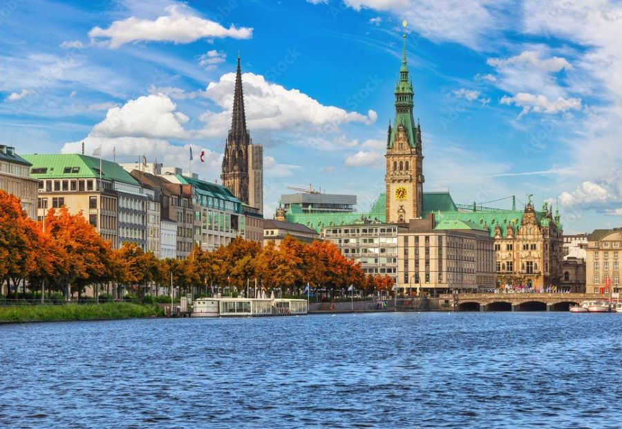 Thành phố cảng Hamburg mùa thu sở hữu khung cảnh yên bình