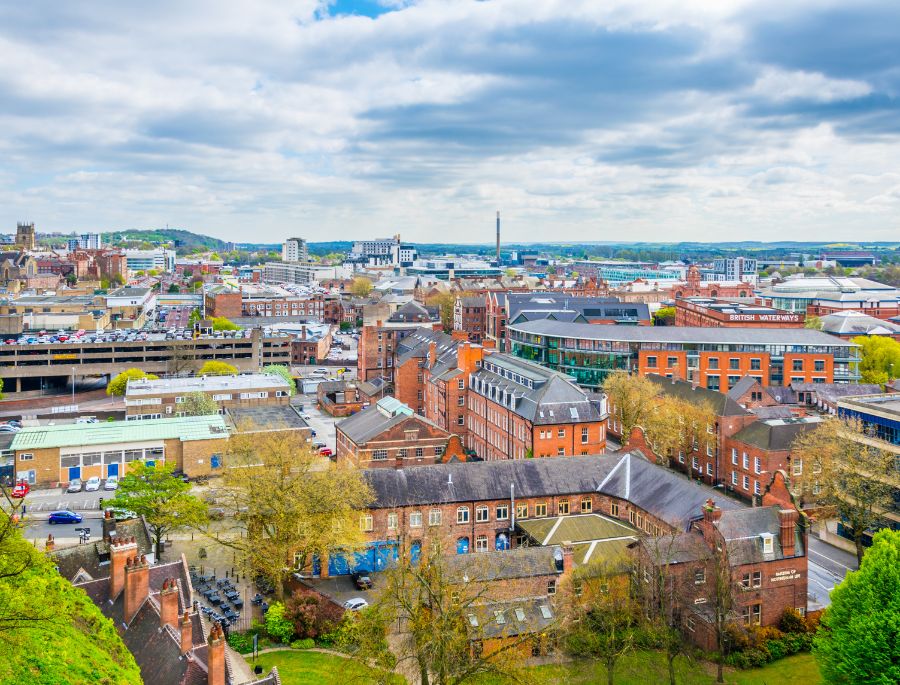 Vẻ đẹp cổ kính từ thành phố Nottingham nhìn từ trên cao