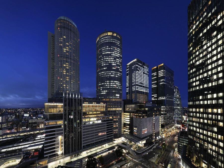 Tháp đôi JR Central là một điểm đến không thể bỏ qua đối với du khách khi đi du lịch Nhật Bản