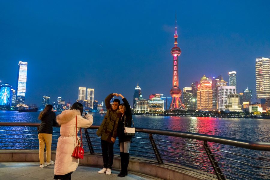 Tháp truyền hình Minh Châu Phương Đông chào đón du khách đến tham quan và check-in quanh năm 