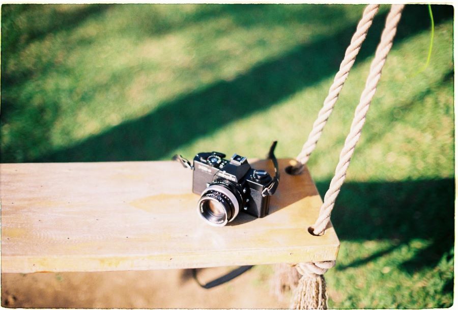 Seoul sẽ rực rỡ với sắc hồng của hoa anh đào thì đừng quên mang theo chiếc máy ảnh xịn sò, bạn nhé!