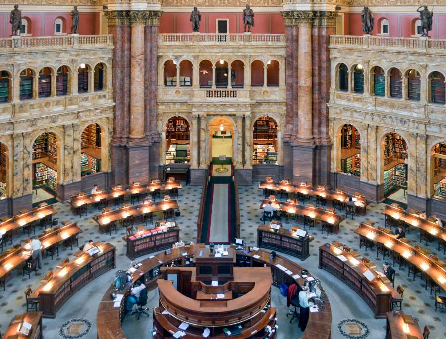 Library of Congress là một trong những thư viện công cộng lớn nhất và nổi tiếng nhất thế giới