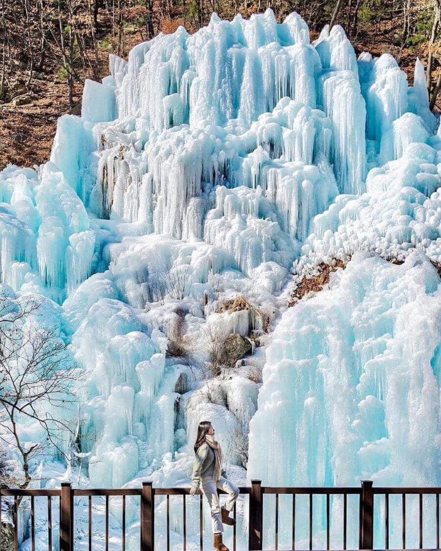 Thung lũng băng Eobi là một trải nghiệm không thể bỏ qua trong chuyến du lịch Hàn Quốc mùa đông này