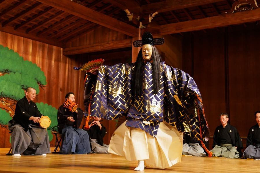 Kịch Noh là một loại hình nghệ thuật sân khấu cổ điển của Nhật Bản