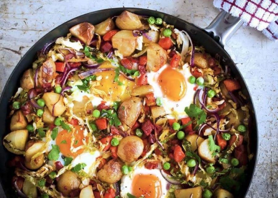 Bubble and squeak  thường được thưởng thức trong dịp lễ Tết ở nước Anh