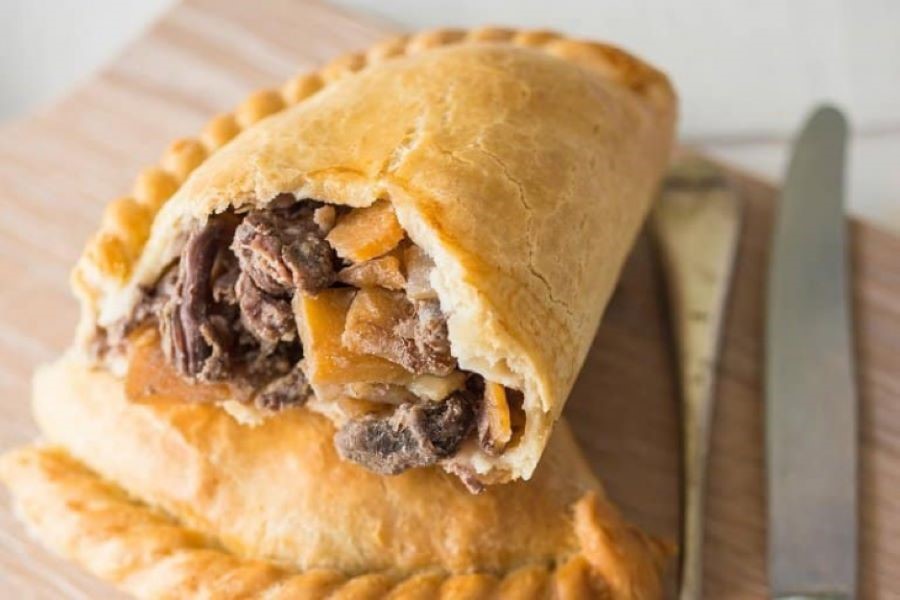 Cornish pasty - món bánh kẹp đầy đủ dinh dưỡng