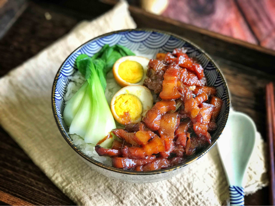 Cơm thịt lợn om - Một trong những món ăn Đài Nam nổi tiếng mà bạn không nên bỏ qua