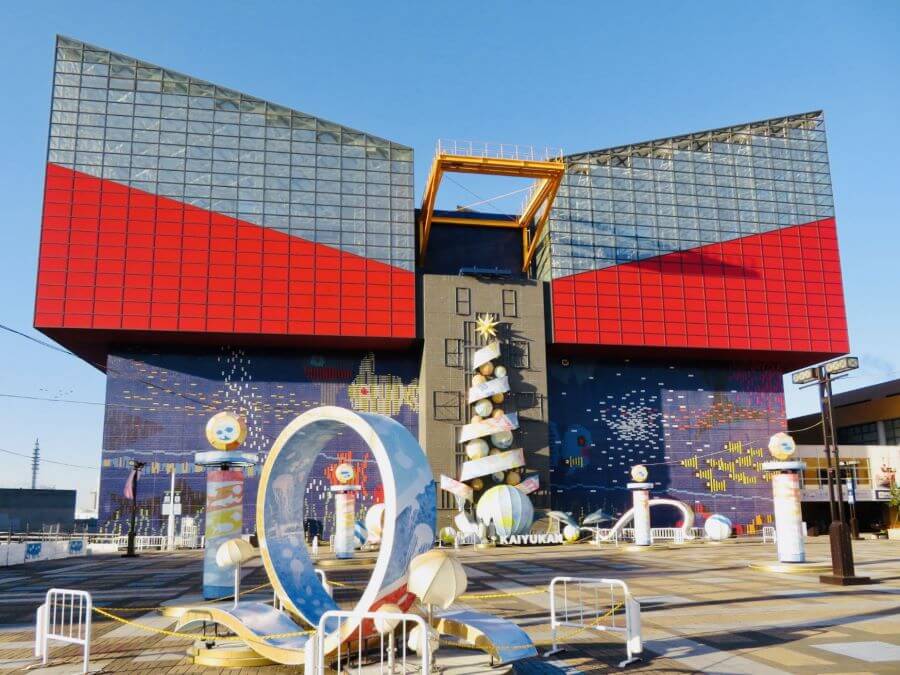 Thủy cung Kaiyukan Osaka - Vẻ đẹp huyền bí của đại dương