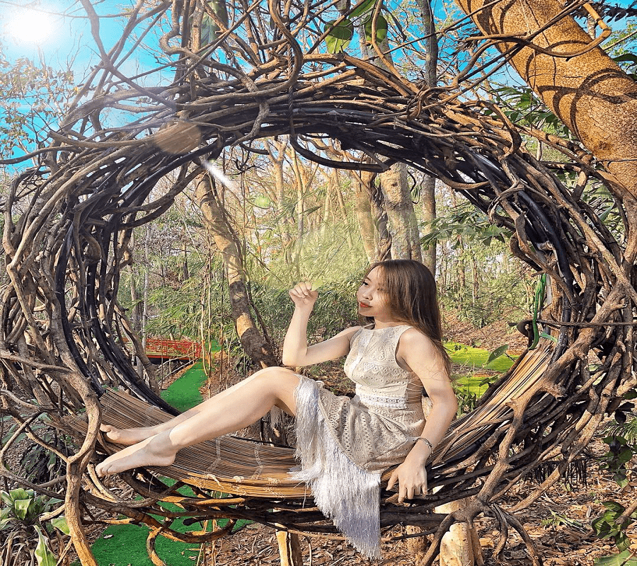 Thả dáng tại "tiểu Bali" thơ mộng giữa lòng Đà Lạt