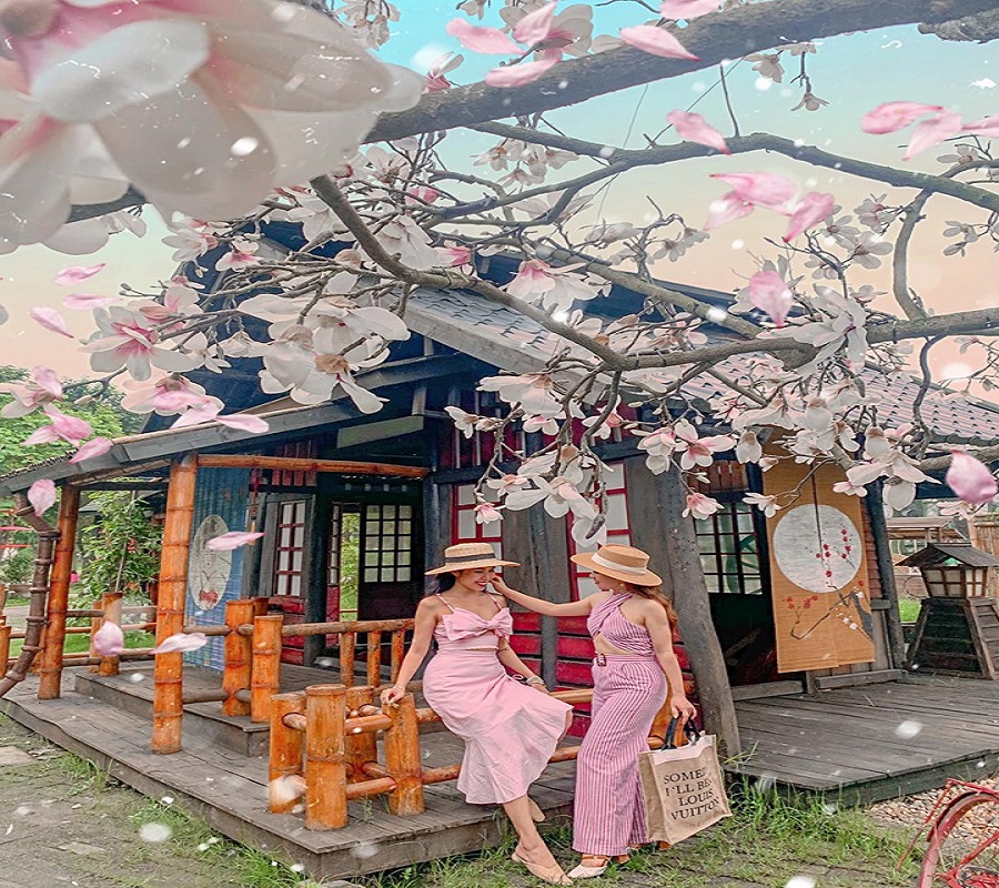 "Tiểu châu Âu" yên bình, đáng yêu ngay giữa lòng Hà Nội