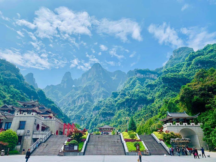 Bầu không khí tươi mát và bình yên tại Phượng Hoàng cổ trấn