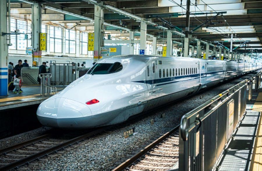 Các bộ phận chính của tàu Shinkansen được nhập chủ yếu được nhập từ Pháp Và Đức