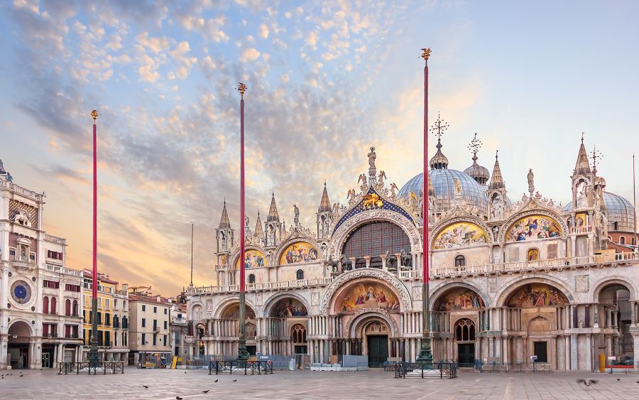 Vương cung Thánh đường Thánh Marco - một trong những điểm đến tham quan du lịch ấn tượng nhất Venice