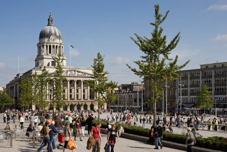 Quảng trường Old Market - điểm dừng chân được nhiều du khách yêu thích khi ghé thăm Nottingham