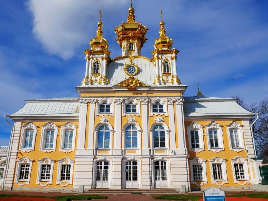 Cung điện mùa hè Peterhof - tọa độ tham quan tại Saint Petersburg du khách không nên bỏ qua 