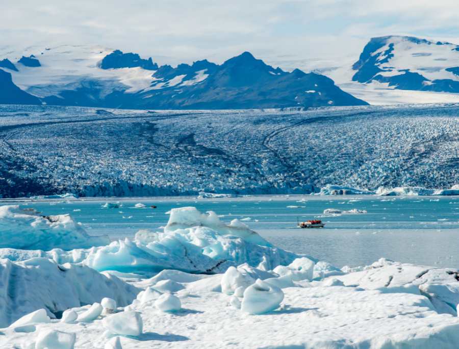 Sông băng Vatnajökull có diện tích lớn nhất Châu Âu hiện nay