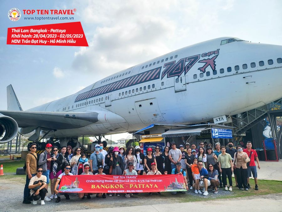 Tổng hợp hình đoàn tour du lịch khởi hành tháng 4 tại Top Ten Travel