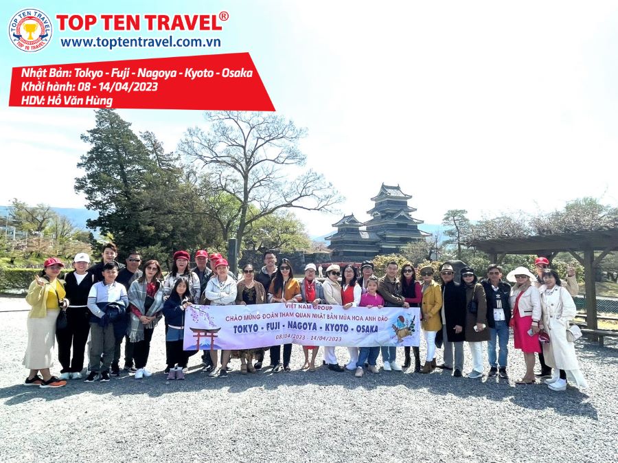 Tổng hợp hình đoàn tour du lịch khởi hành tháng 4 tại Top Ten Travel