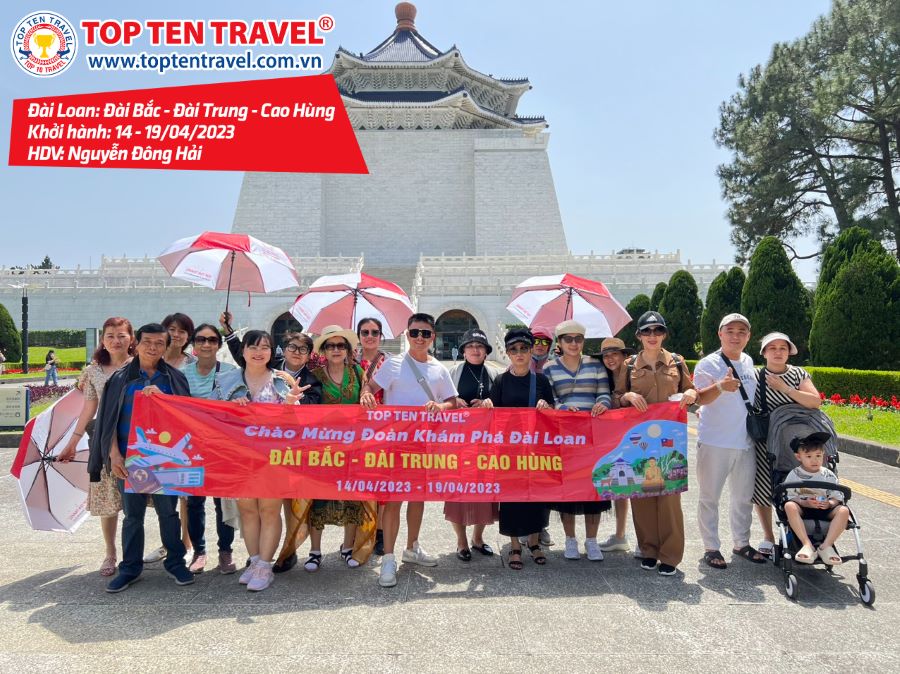Tổng hợp hình đoàn tour du lịch khởi hành tháng 4 tại Top Ten Travel