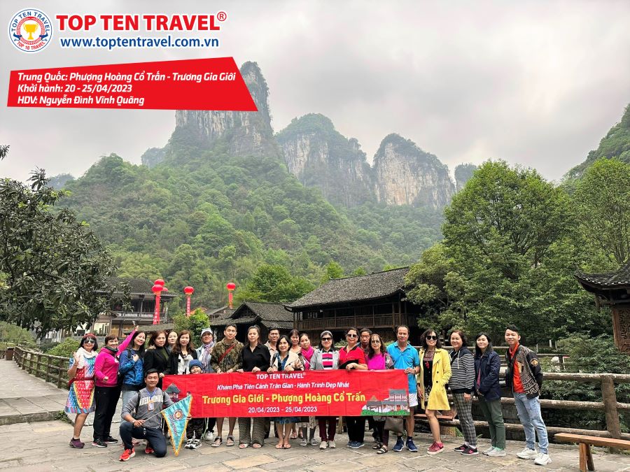 Tổng hợp hình đoàn tour du lịch khởi hành tháng 4 tại Top Ten Travel