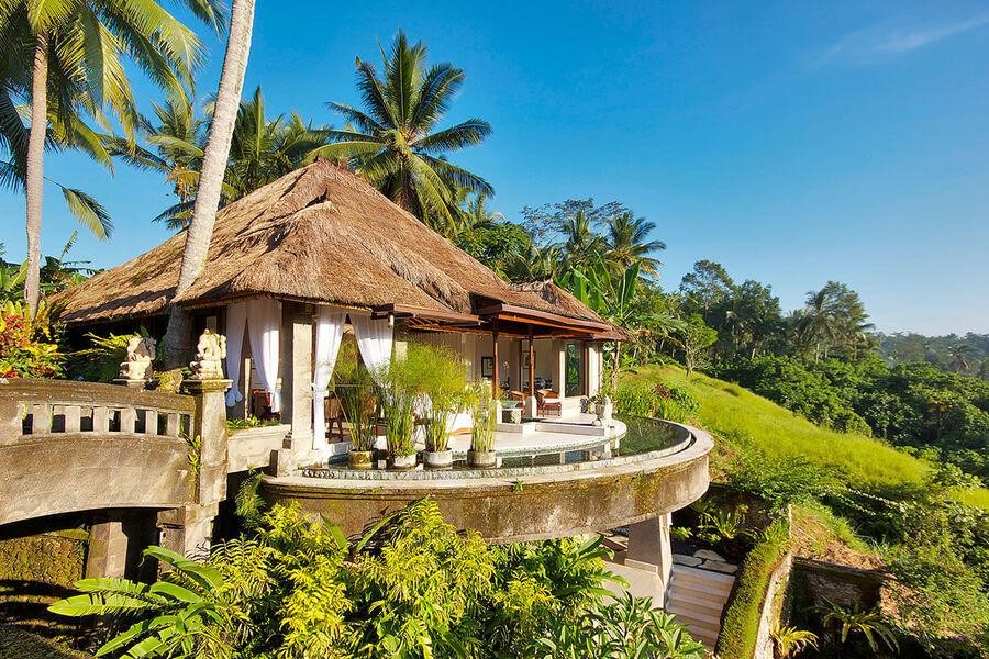 Viceroy Bali nằm trên một thung lũng xanh tươi với tầm nhìn bao trọn dòng sông Petanu huyền thoại