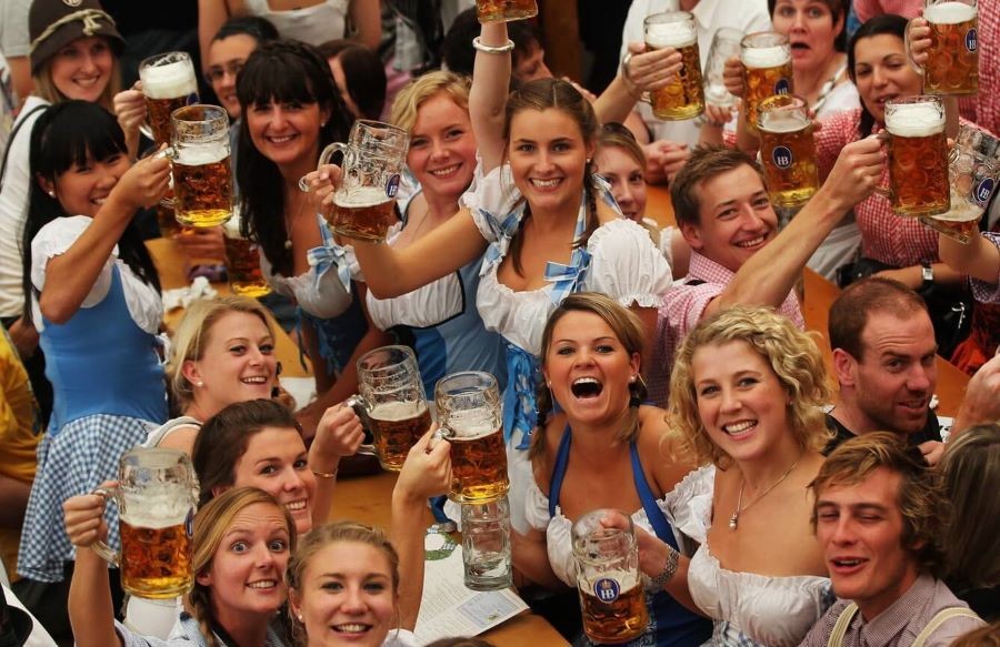 Oktoberfest - nơi lý tưởng để thưởng thức trọn vẹn vị tươi ngon của bia Đức