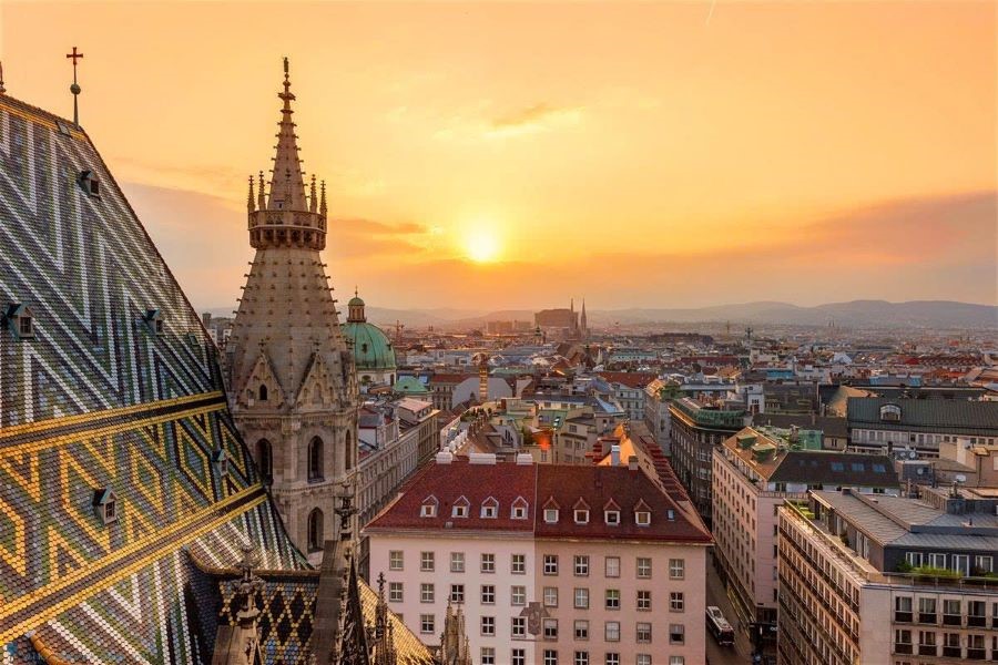 Hoàng hôn tại thành phố Vienna - thủ đô nước Áo