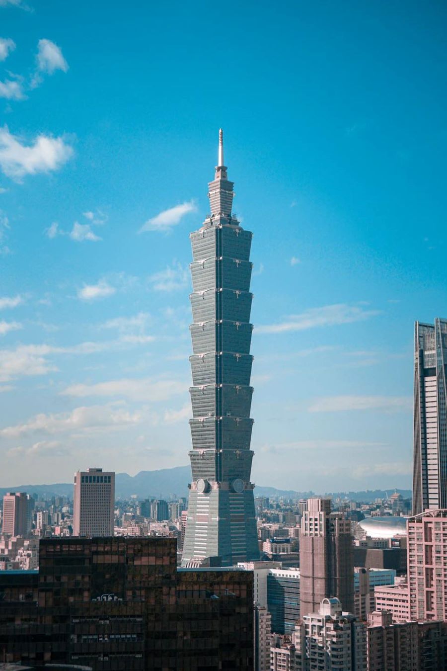 Taipei 101 không chỉ là một tòa nhà chọc trời, mà còn là niềm tự hào của người dân Đài Loan