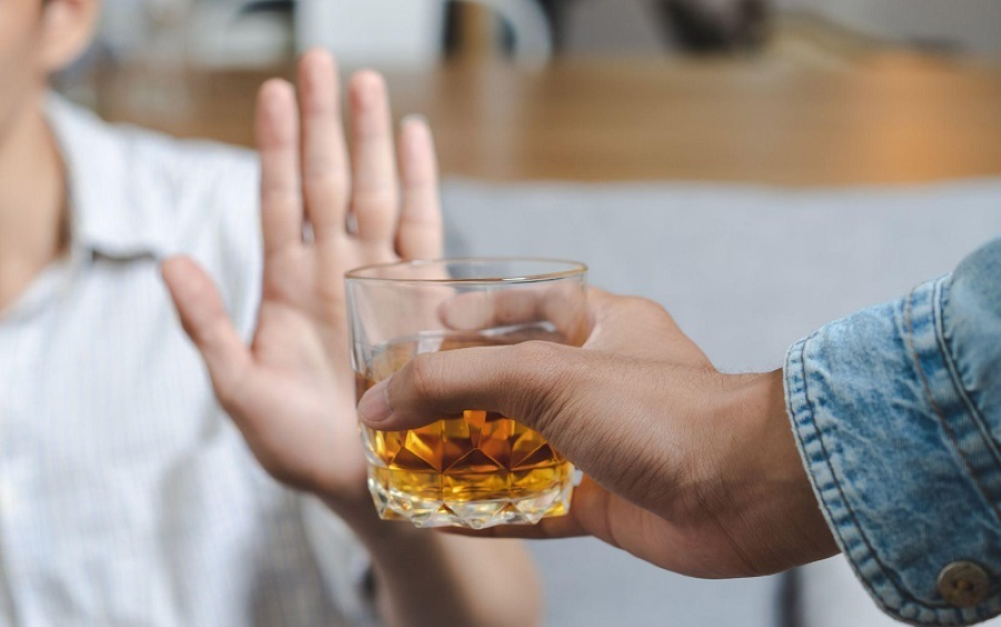 Việc từ chối ly Vodka trong bữa tiệc lại được xem là hành động thiếu tôn trọng và có thể dẫn đến những hiểu lầm không đáng có