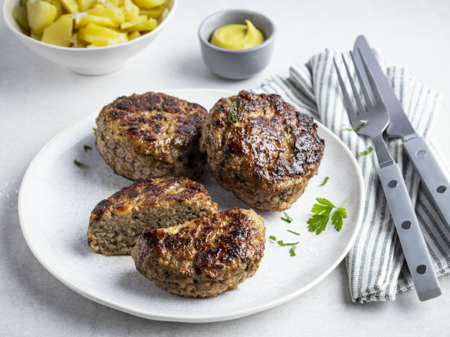 Bouletten không chỉ đơn thuần là một món ăn Berlin thơm ngon mà còn là nét đặc trưng trong văn hóa ẩm thực của người dân nơi đây