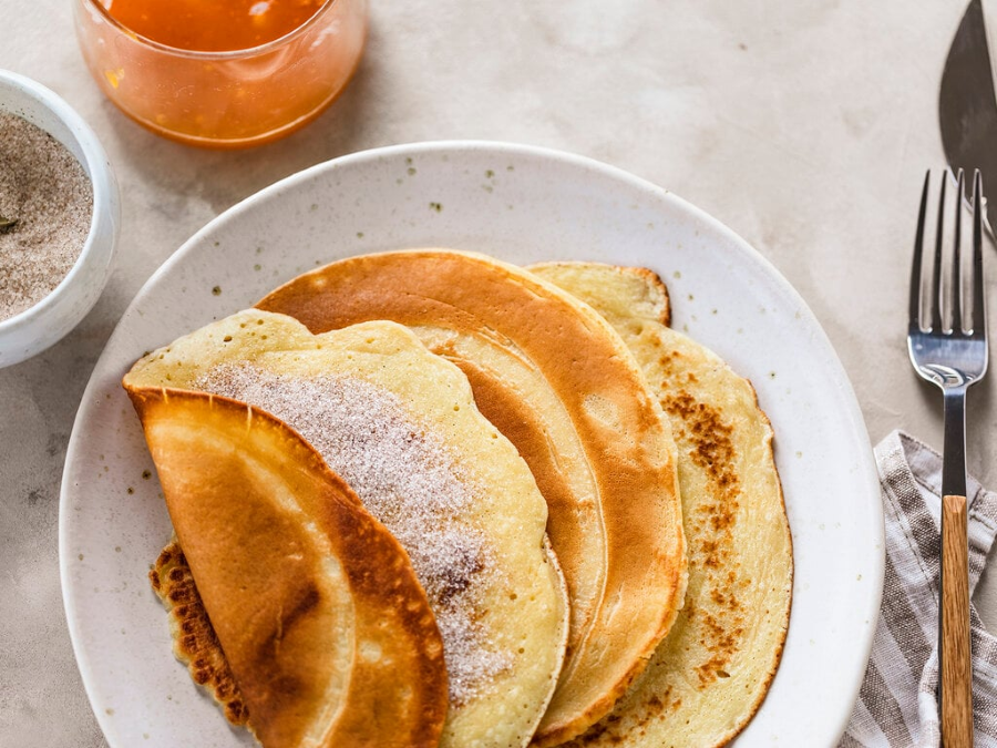 Pfannkuchen sở hữu vẻ ngoài vàng ươm bắt mắt, cùng hương thơm thoang thoảng kích thích khứu giác