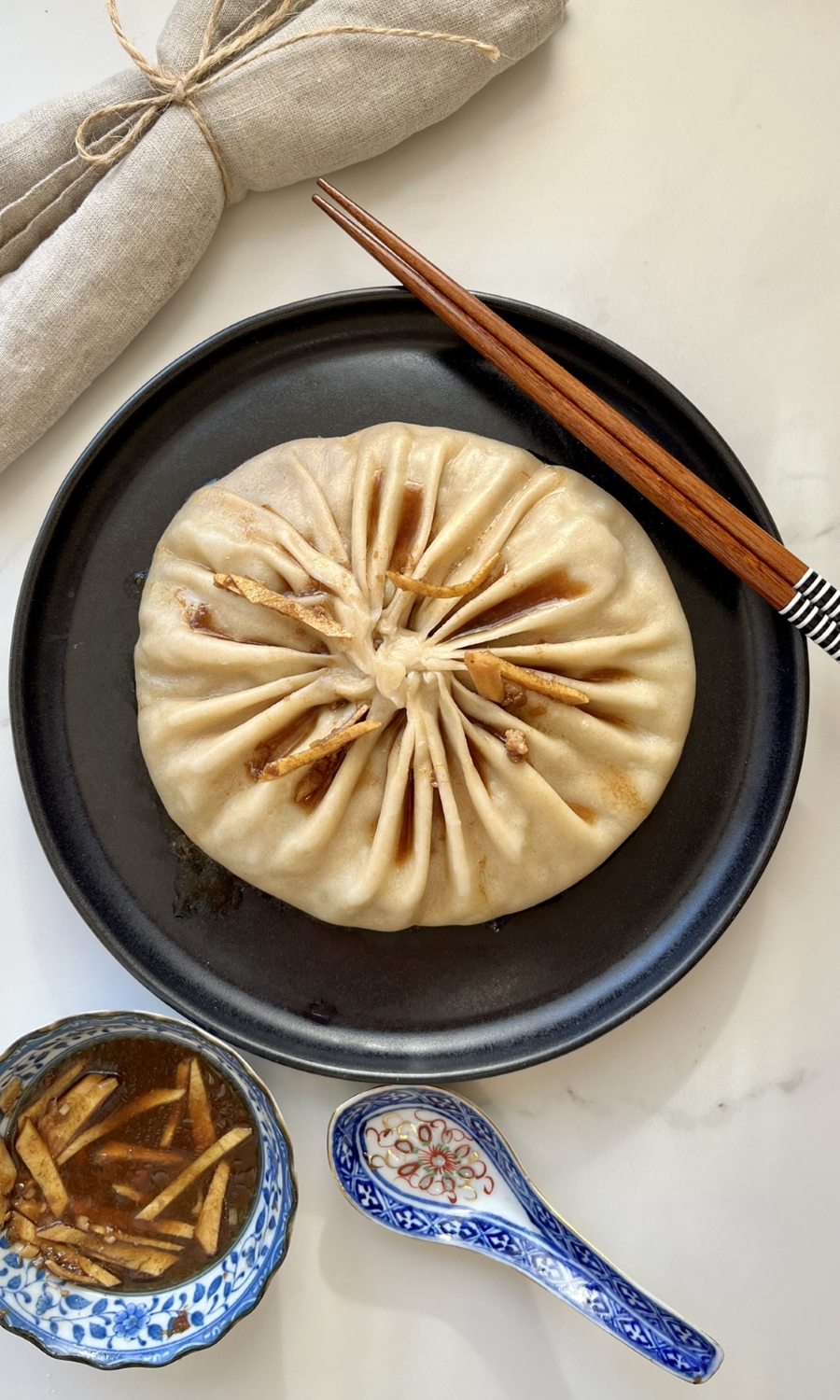 Tangbao, hay còn gọi là bánh bao nước thịt, là một trong những món ăn Tây An nổi tiếng thơm ngon, hấp dẫn