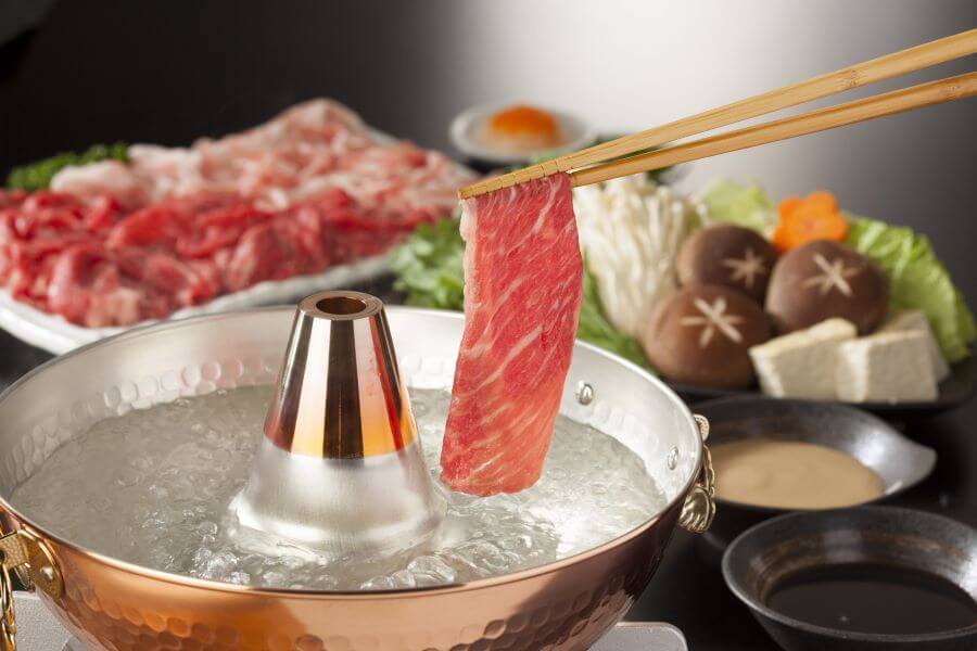 Nhà hàng Ishibashi vốn nổi tiếng là một trong những nhà hàng sukiyaki lâu đời nhất trong khu vực