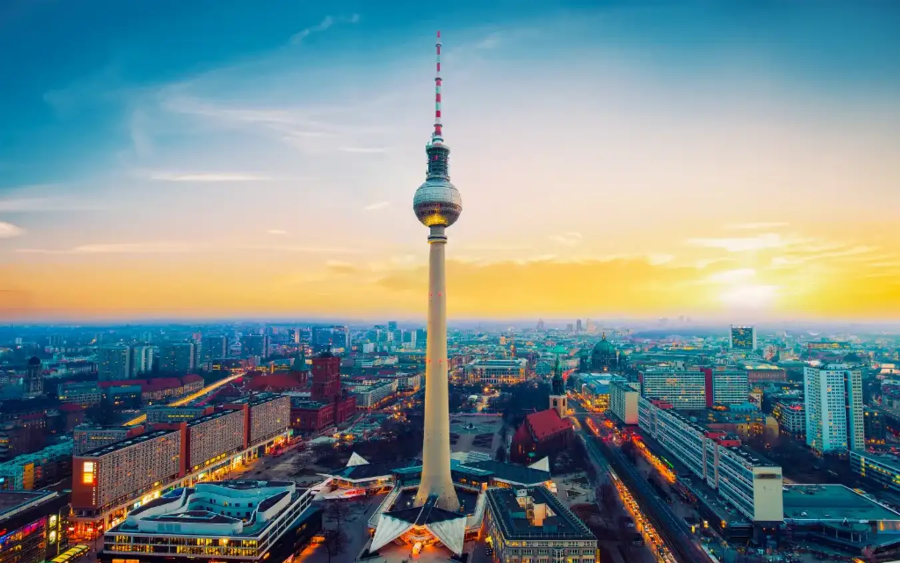 Berlin, thủ đô sôi động của nước Đức, là một điểm đến không thể bỏ qua trong hành trình khám phá Châu Âu
