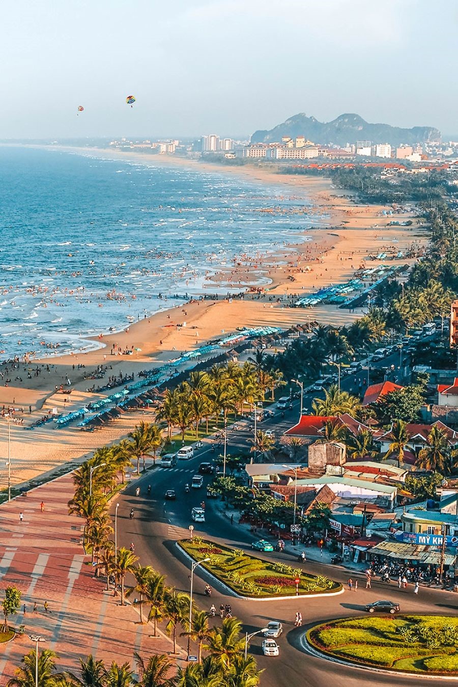 Sẽ thật thiếu sót nếu bạn bỏ qua Bãi biển Mỹ Khê xinh đẹp tại Đà Nẵng