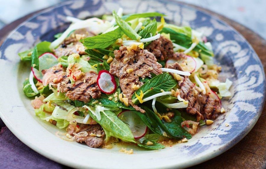 Lạp Khmer với hương vị chua cay mặn ngọt vô cùng hài hòa và bắt miệng